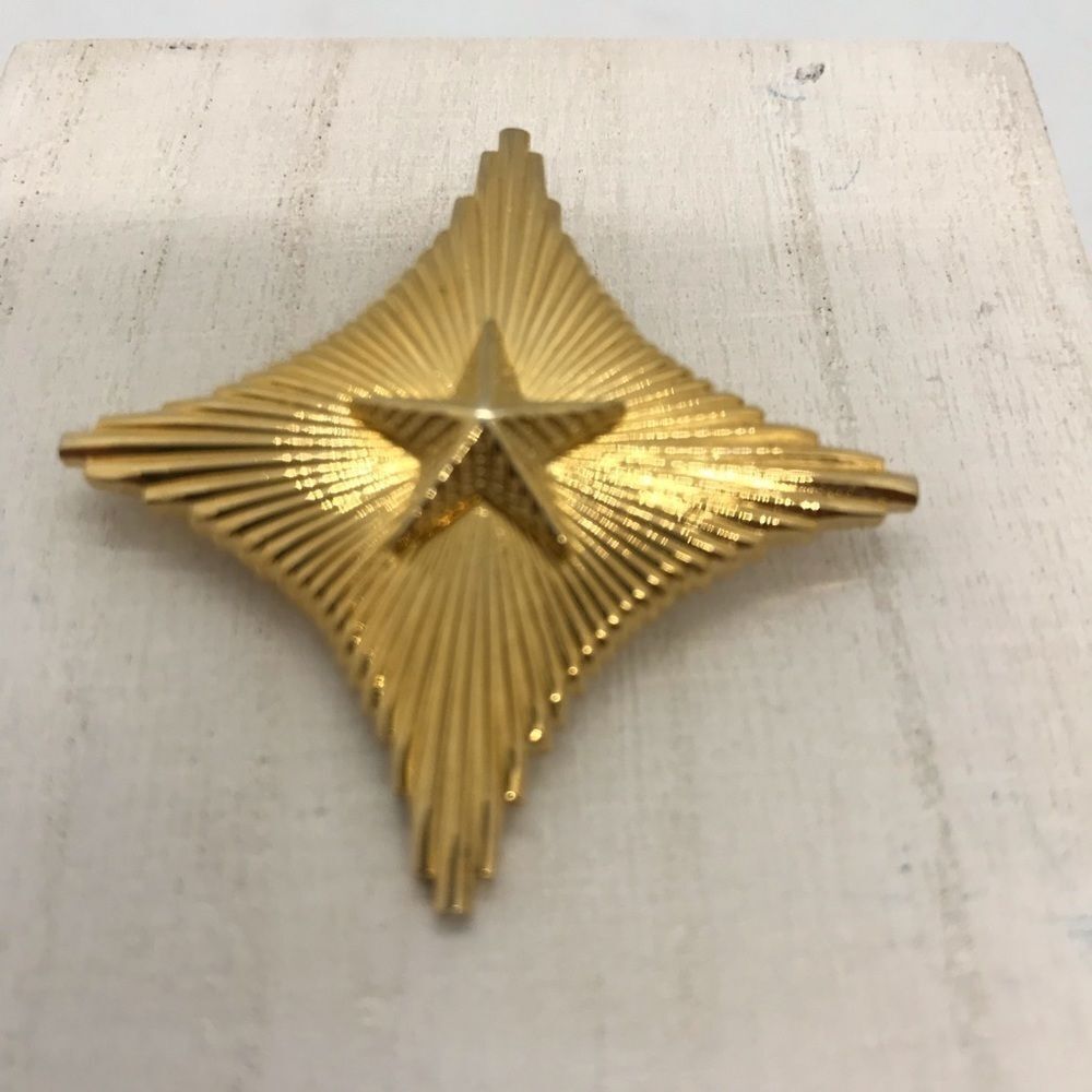Accessocraft Gold Star Brooch Vintage 1960s